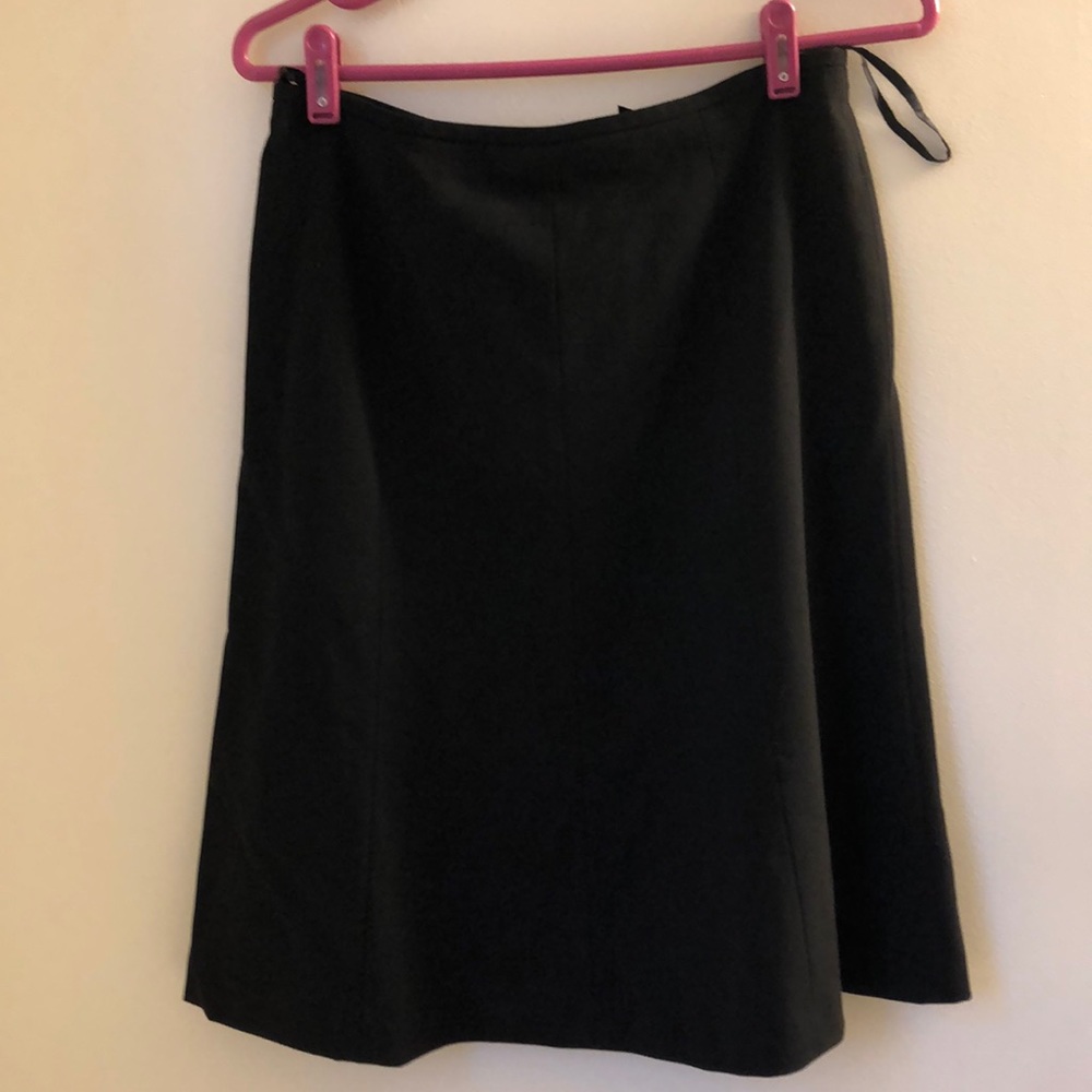 Tahari black skirt